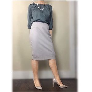 Talbots Silky Scoop Neck Pleated Top Shirt Blouse